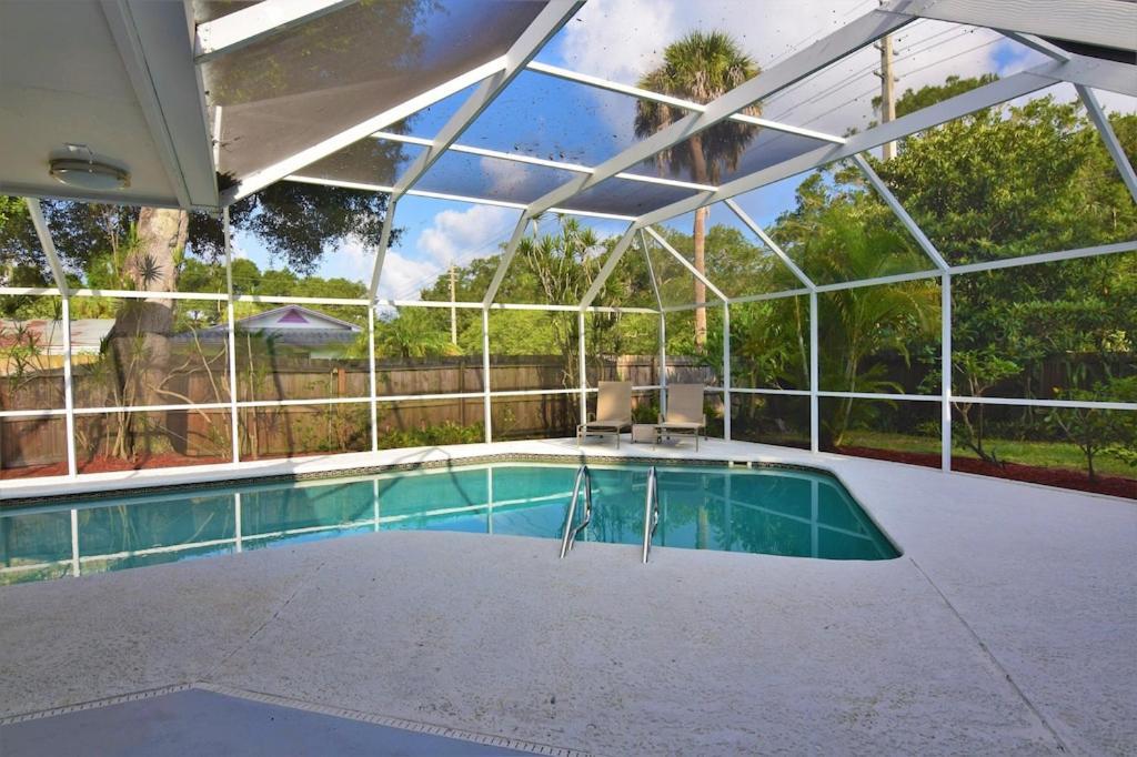Clematis House Near Arlington Park With Heated Pool Villa Sarasota Exteriör bild
