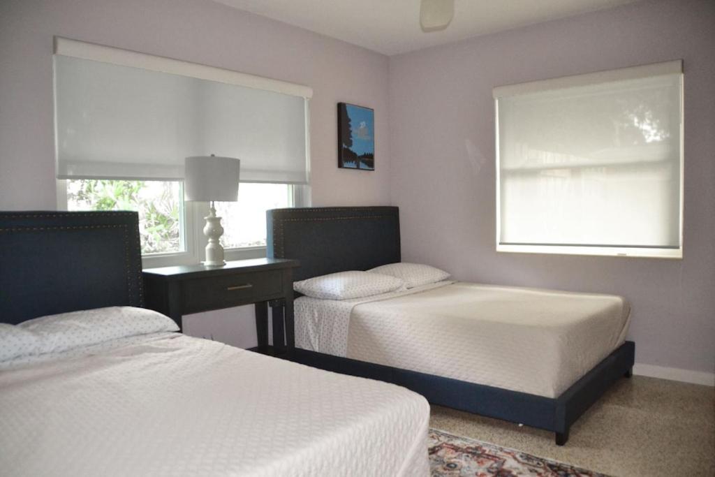 Clematis House Near Arlington Park With Heated Pool Villa Sarasota Exteriör bild